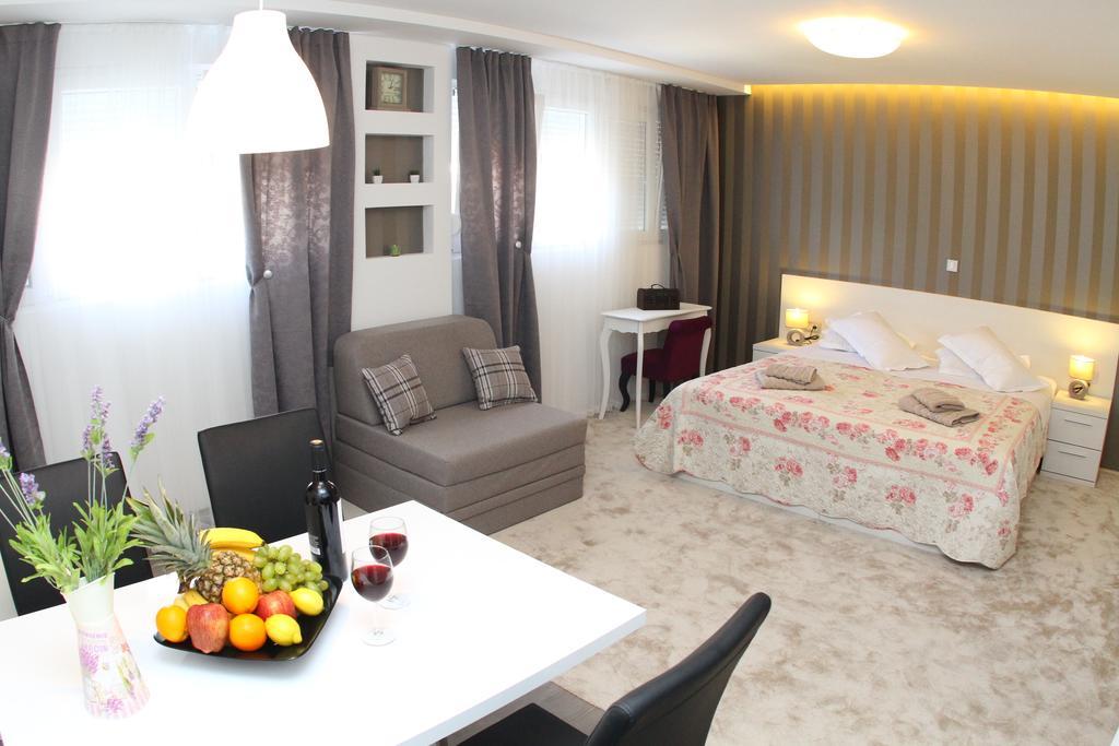 Studio Apartments Mirakul Split Ruang foto