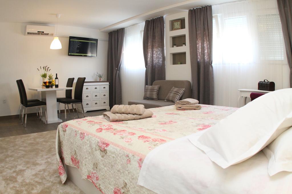 Studio Apartments Mirakul Split Ruang foto